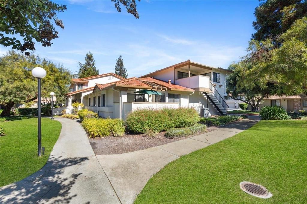 Photo of 5439 Colony Green Drive, San Jose, CA 95123 (MLS # ML82020478)
