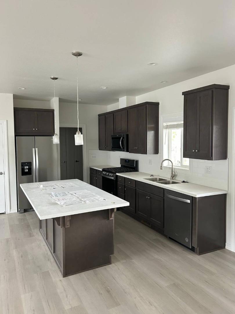 250 E Telegraph Road 213