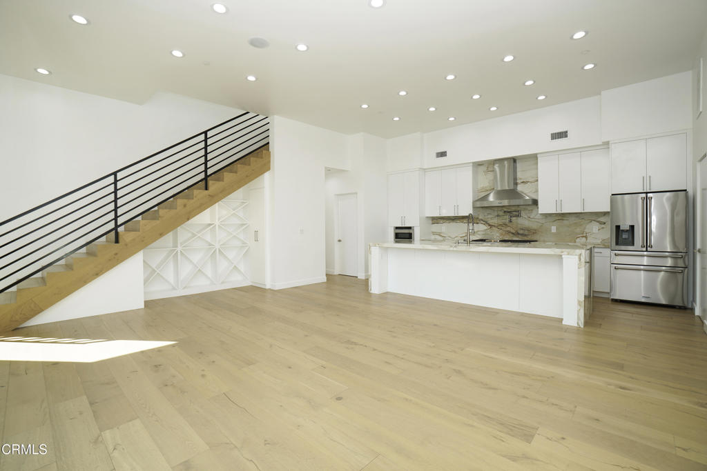 6565 Pickwick Street