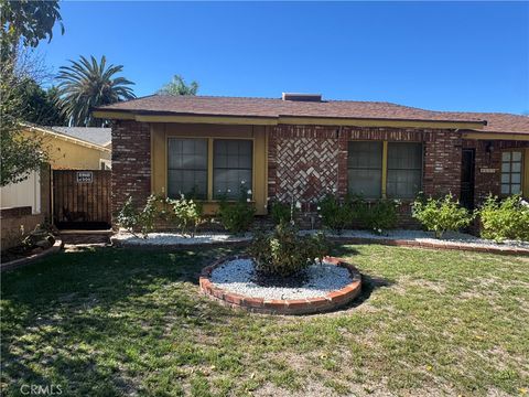 Photo of 8221 Kentland, West Hills, CA 91304 (MLS # SR25240474)