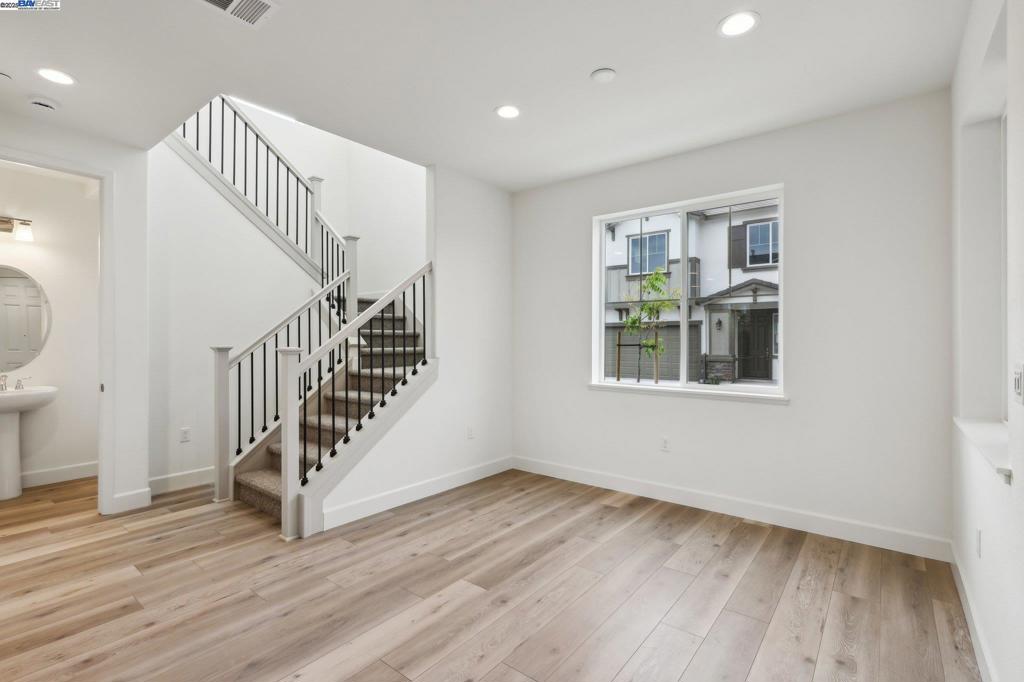 CENTRAL - Residential