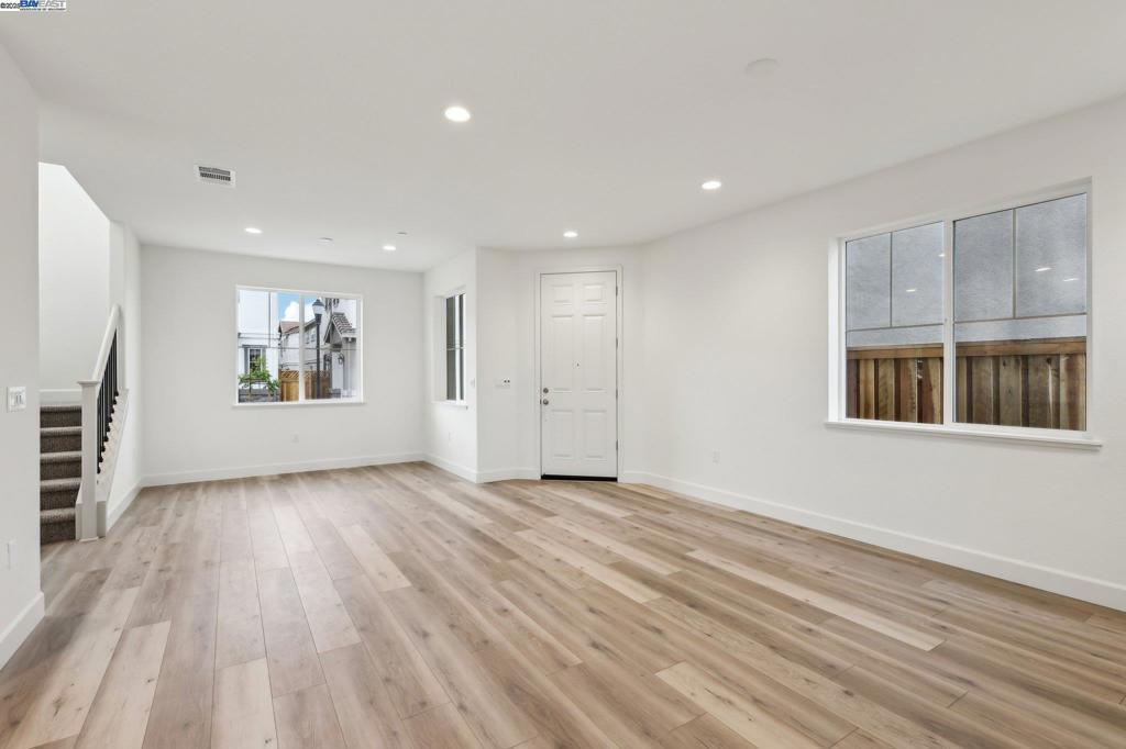 CENTRAL - Residential