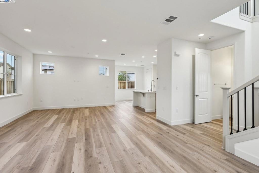 CENTRAL - Residential