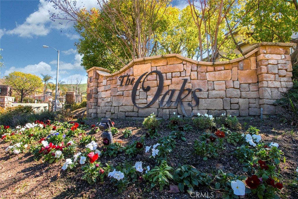 525 Oak Tree Court