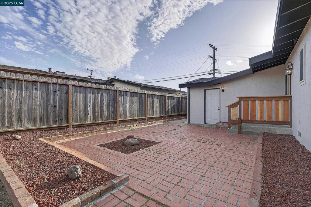 PINOLE VALLEY - Residential