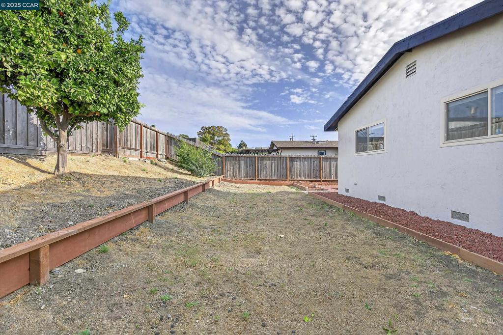 PINOLE VALLEY - Residential