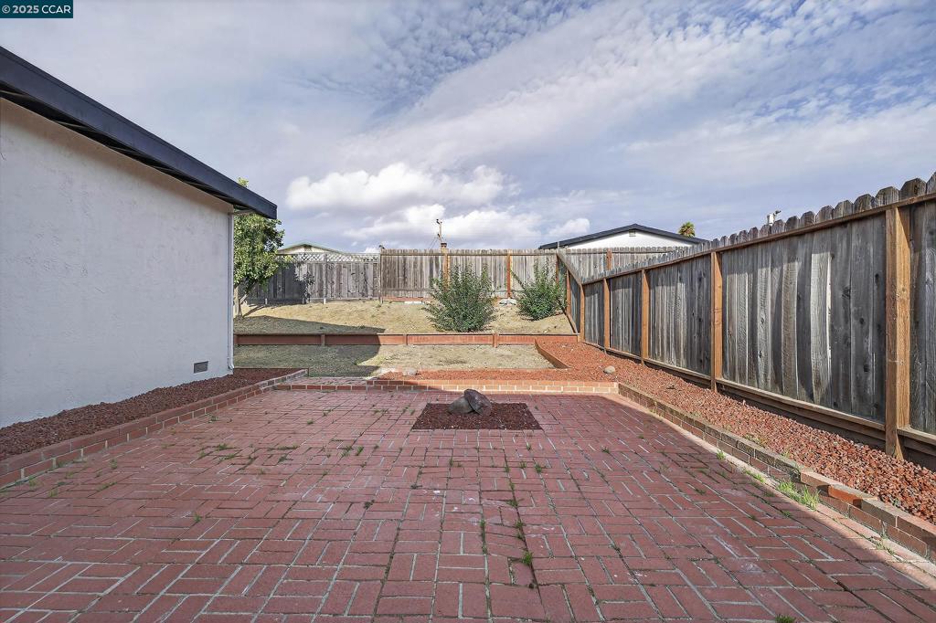 PINOLE VALLEY - Residential