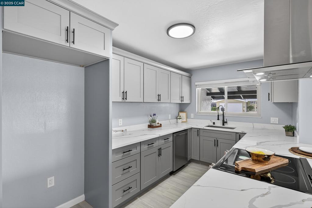 PINOLE VALLEY - Residential