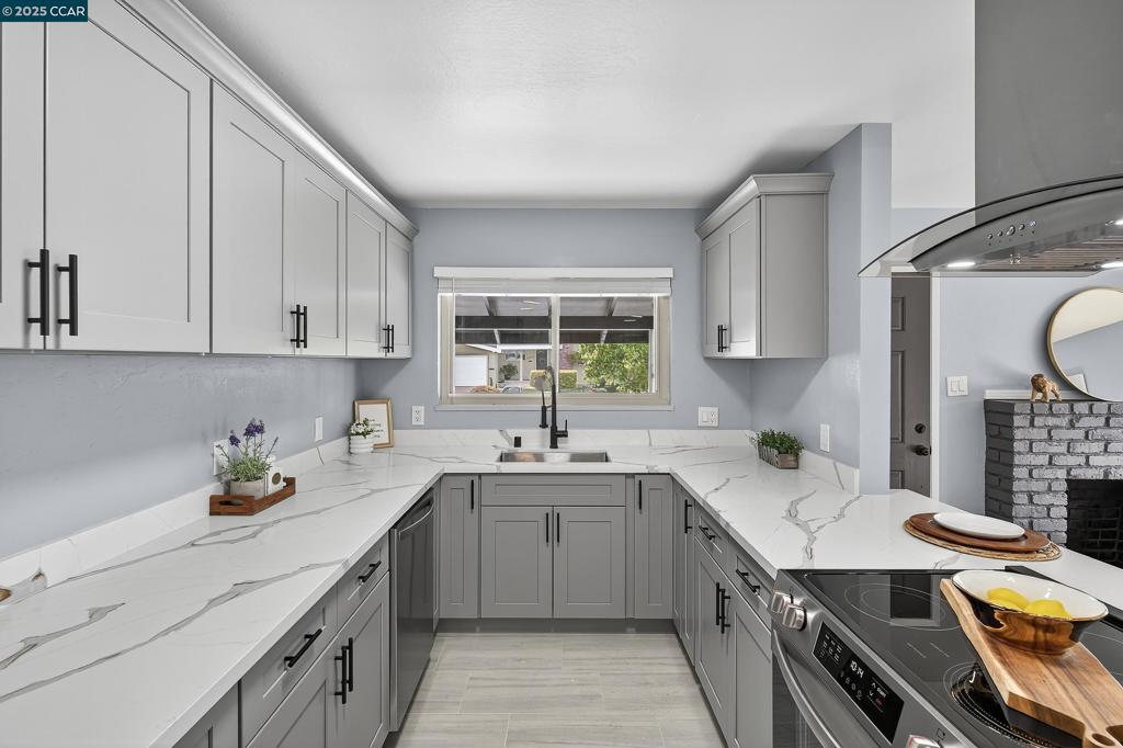 PINOLE VALLEY - Residential