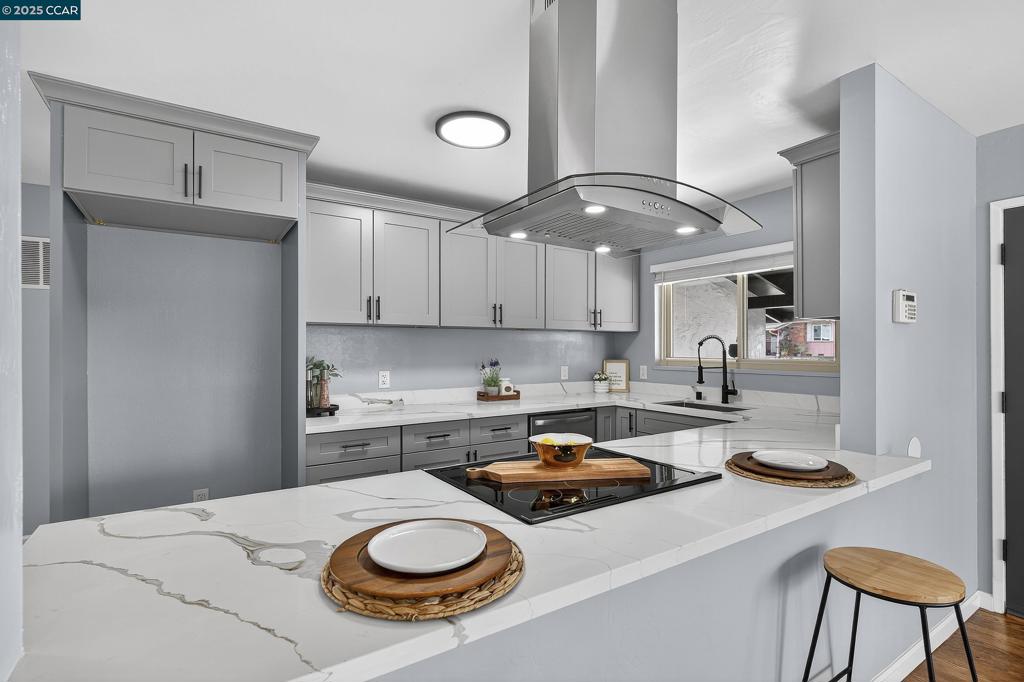 PINOLE VALLEY - Residential