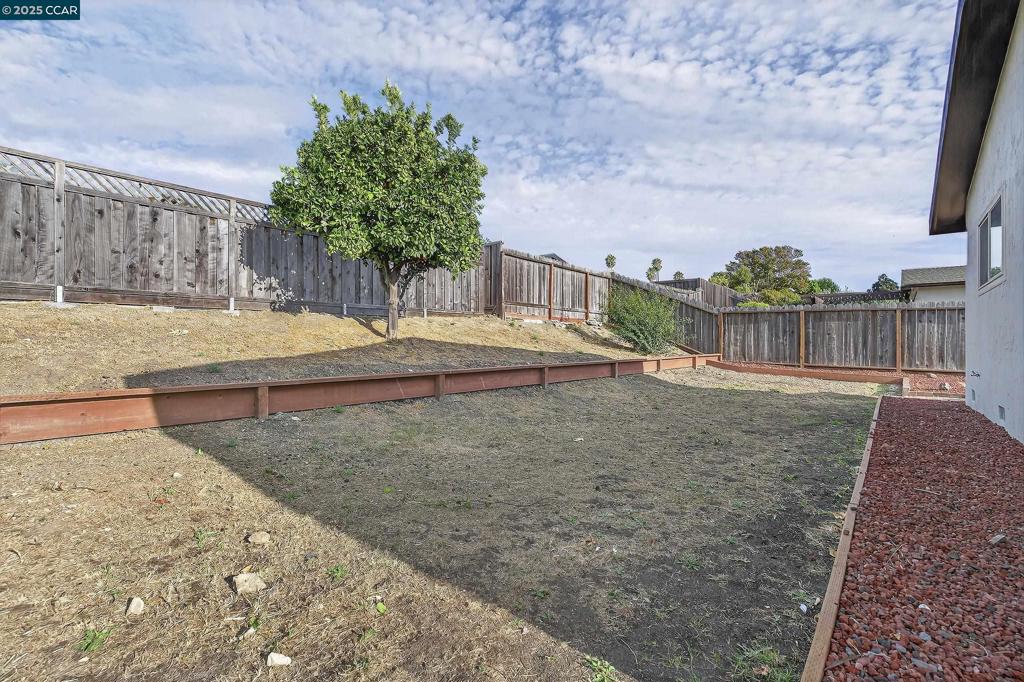 PINOLE VALLEY - Residential