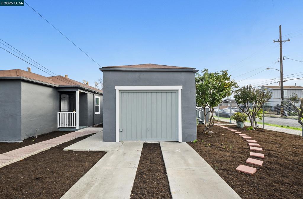 ELMHURST - Residential