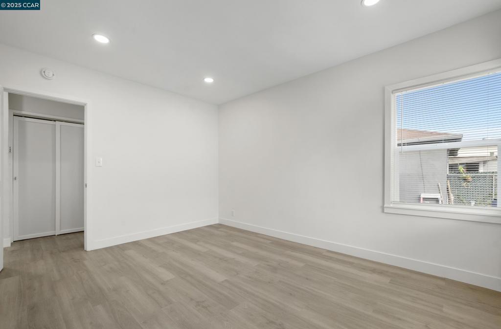 ELMHURST - Residential