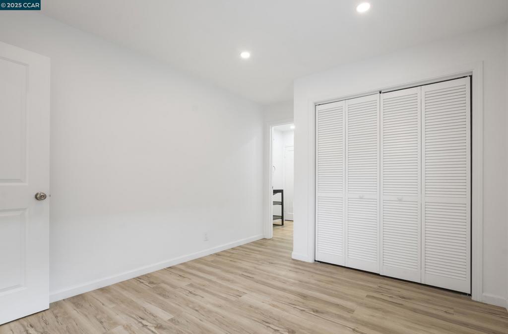 ELMHURST - Residential