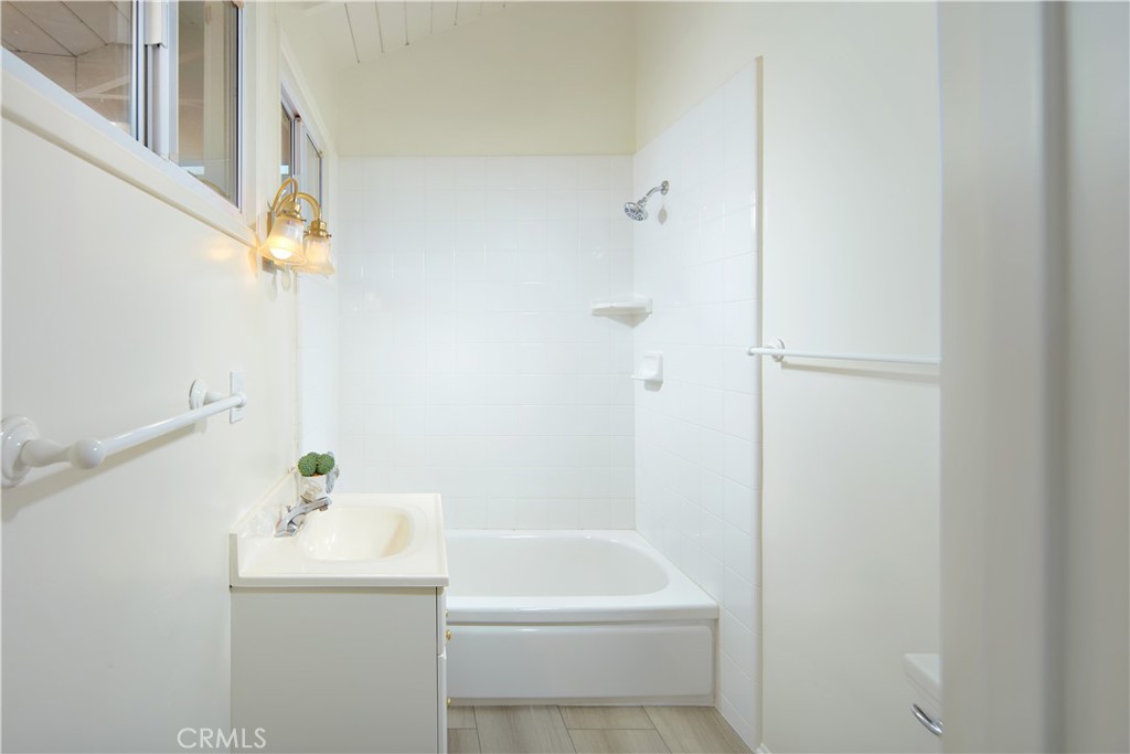 Harbor View Hills (Robertson) (HVWR) - Residential Lease