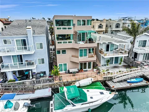 16745 Bayview Drive Unit B, Sunset Beach, CA 90742 - MLS#: SB25157385
