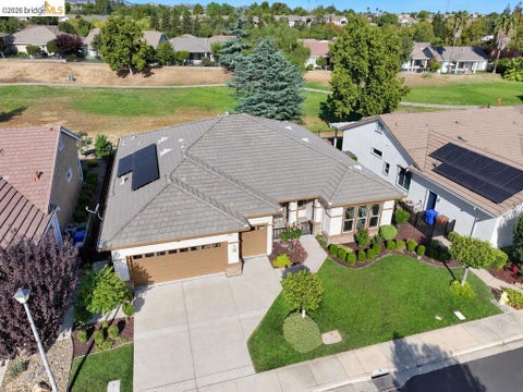Photo of 1109 Burghley Ln LN, Brentwood, CA 94513 (MLS # 41147830)