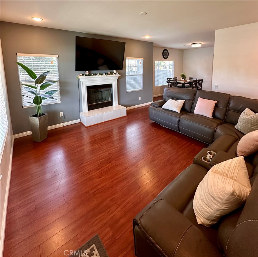 514 W Randall