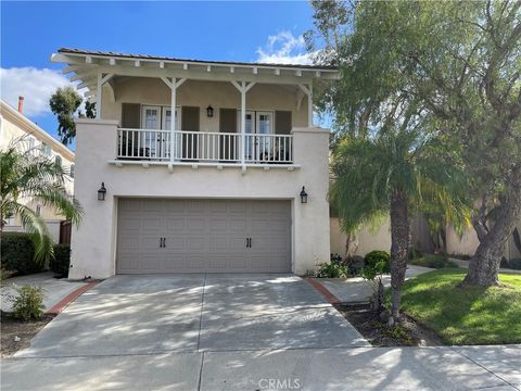 44 Blanco Lake Forest CA 92610