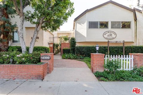 Photo of 14990 Victory Boulevard #103, Van Nuys, CA 91411 (MLS # 26665713)