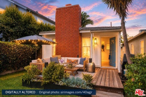 Photo of 851 Oxford Avenue, Marina Del Rey, CA 90292 (MLS # 26654249)