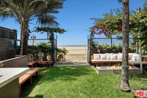 Photo of 936 Palisades Beach Road, Santa Monica, CA 90403 (MLS # 26672873)