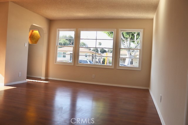 2441 W Repetto Avenue