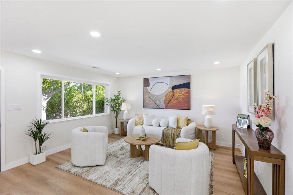 1238 Las Palmas Drive