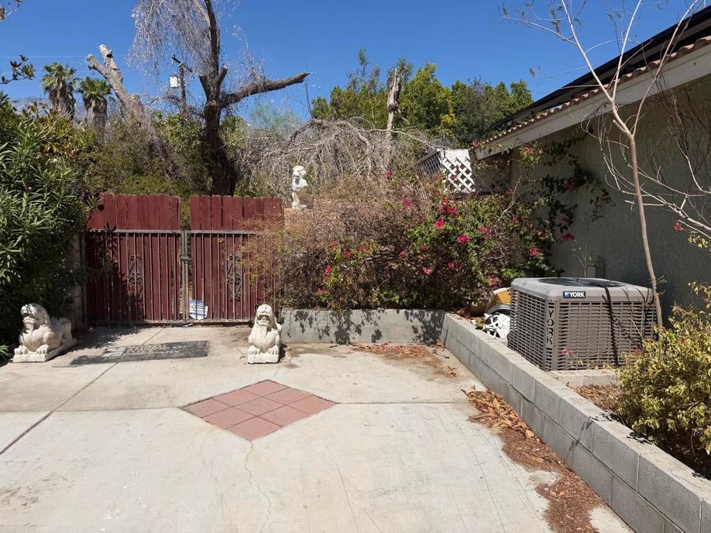 2151 N Farrell Drive