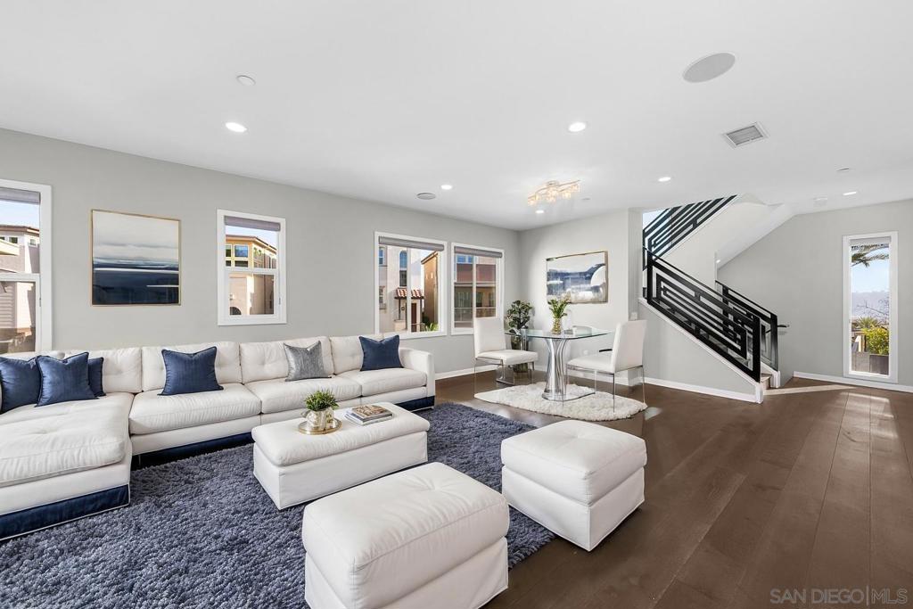 8352 Ridge Ct Ct, San Diego CA 92108