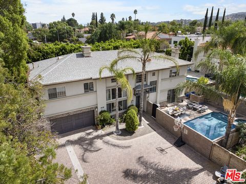 Photo of 18330 Hanan Court, Tarzana, CA 91356 (MLS # 26661971)