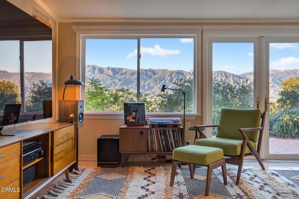 Photo of 165 Feliz Drive, Oak View, CA 93022 (MLS # V1-34226)