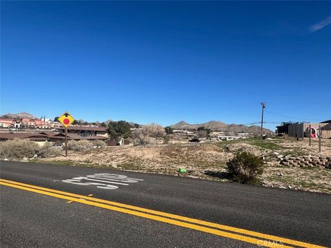 Photo of 0 Mondamon Road, Apple Valley, CA 92307 (MLS # TR26006430)