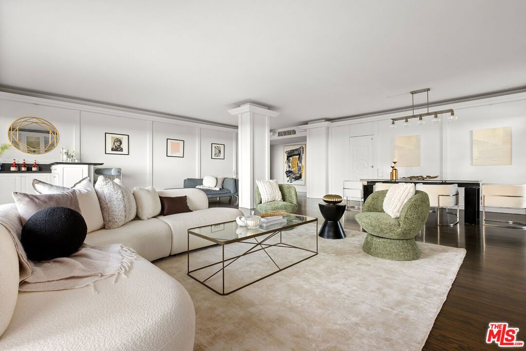 Photo of 10450 Wilshire Boulevard #8A, Los Angeles, CA 90024 (MLS # 25627063)