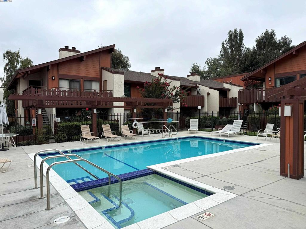 CENTRAL FREMONT - Residential
