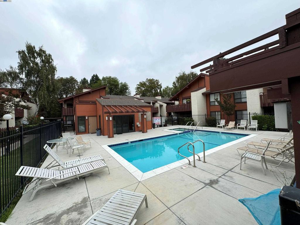 CENTRAL FREMONT - Residential