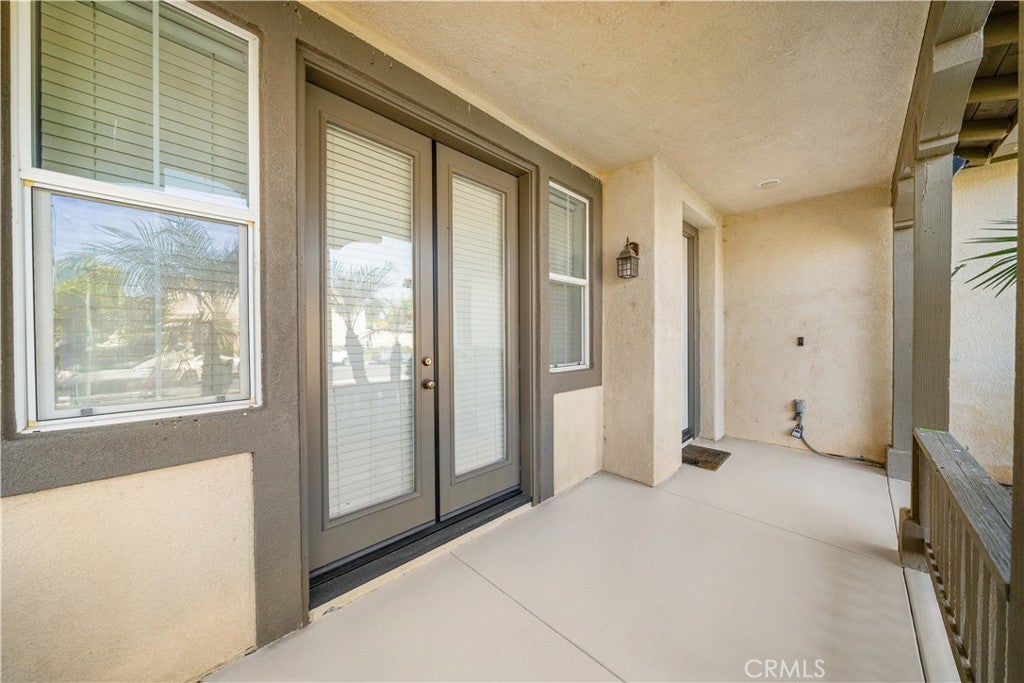 34619 Chinaberry