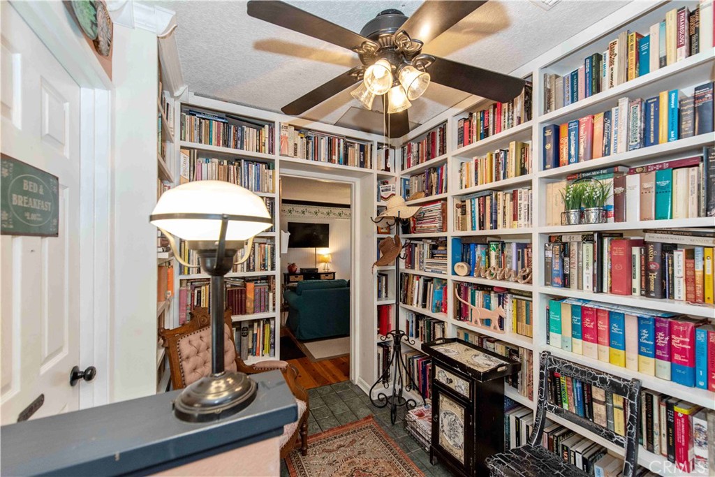 El Camino Glen (CH) - Residential Lease