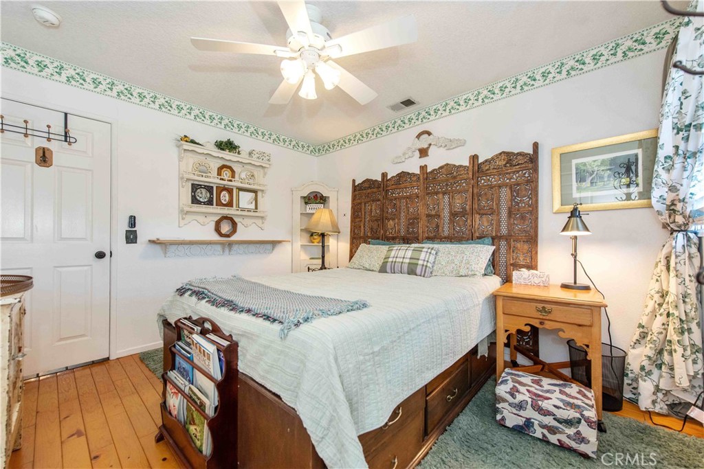 El Camino Glen (CH) - Residential Lease