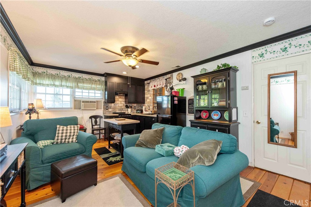 El Camino Glen (CH) - Residential Lease