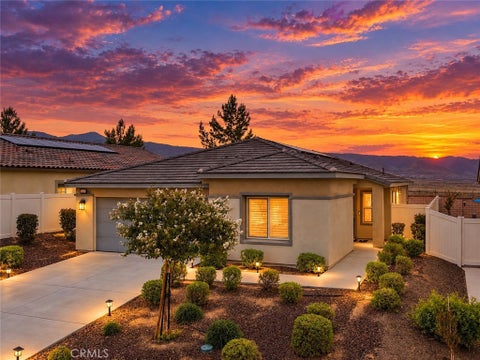 Photo of 1568 Sunswept WAY, Beaumont, CA 92223 (MLS # CV26207813)