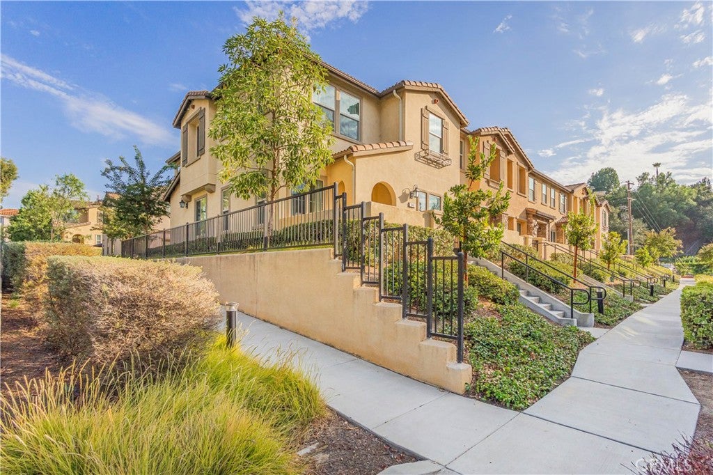 340 S Auburn Heights