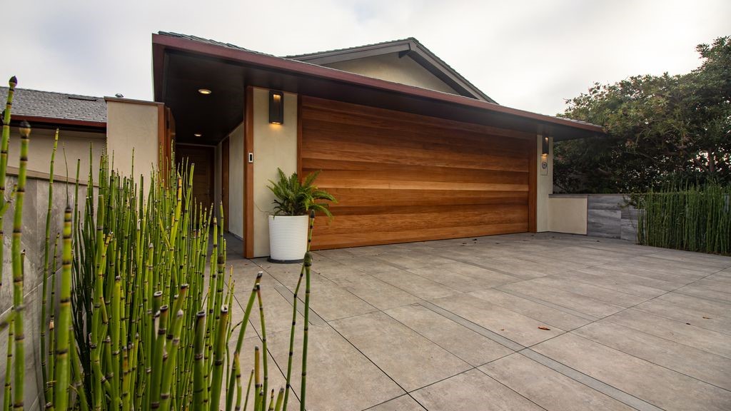 Photo 1 of 36 — 16 North Stonington, Laguna Beach, CA 92651