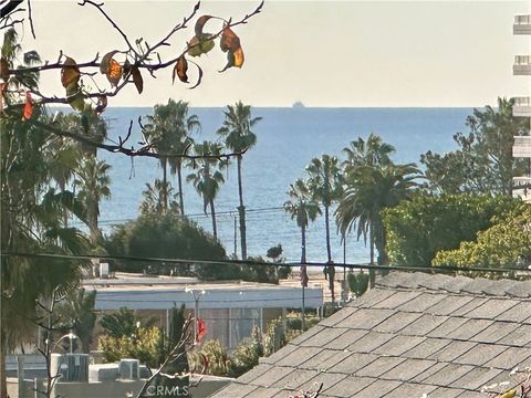 Photo of 301 Ashland Avenue #4, Santa Monica, CA 90405 (MLS # BB25259670)