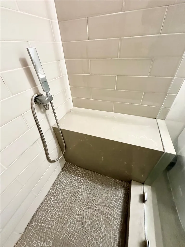 Santa Monica, California 90405, United States, 2 Bedrooms Bedrooms, ,2 BathroomsBathrooms,Residential,Active,243665