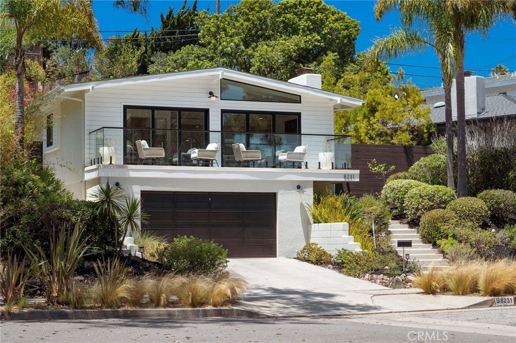 8231 W 83rd Street