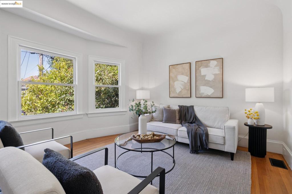 NORTH OAKLAND - Residential