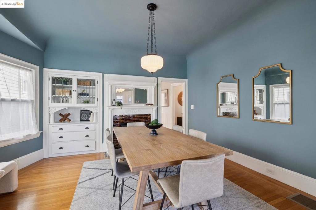 NORTH OAKLAND - Residential