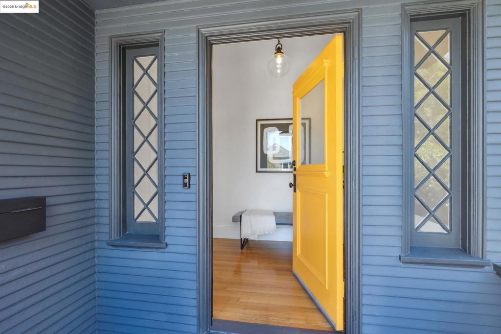 NORTH OAKLAND - Residential