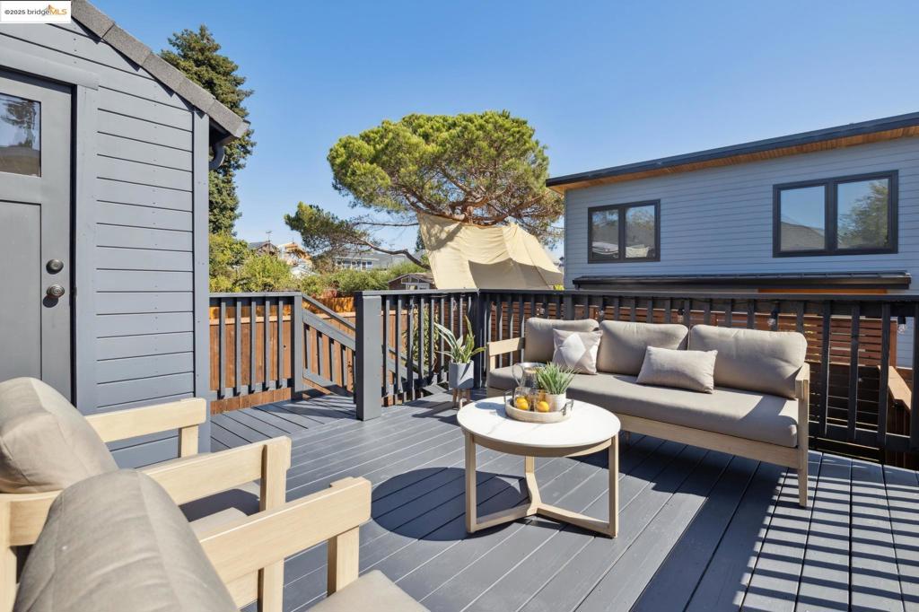 NORTH OAKLAND - Residential